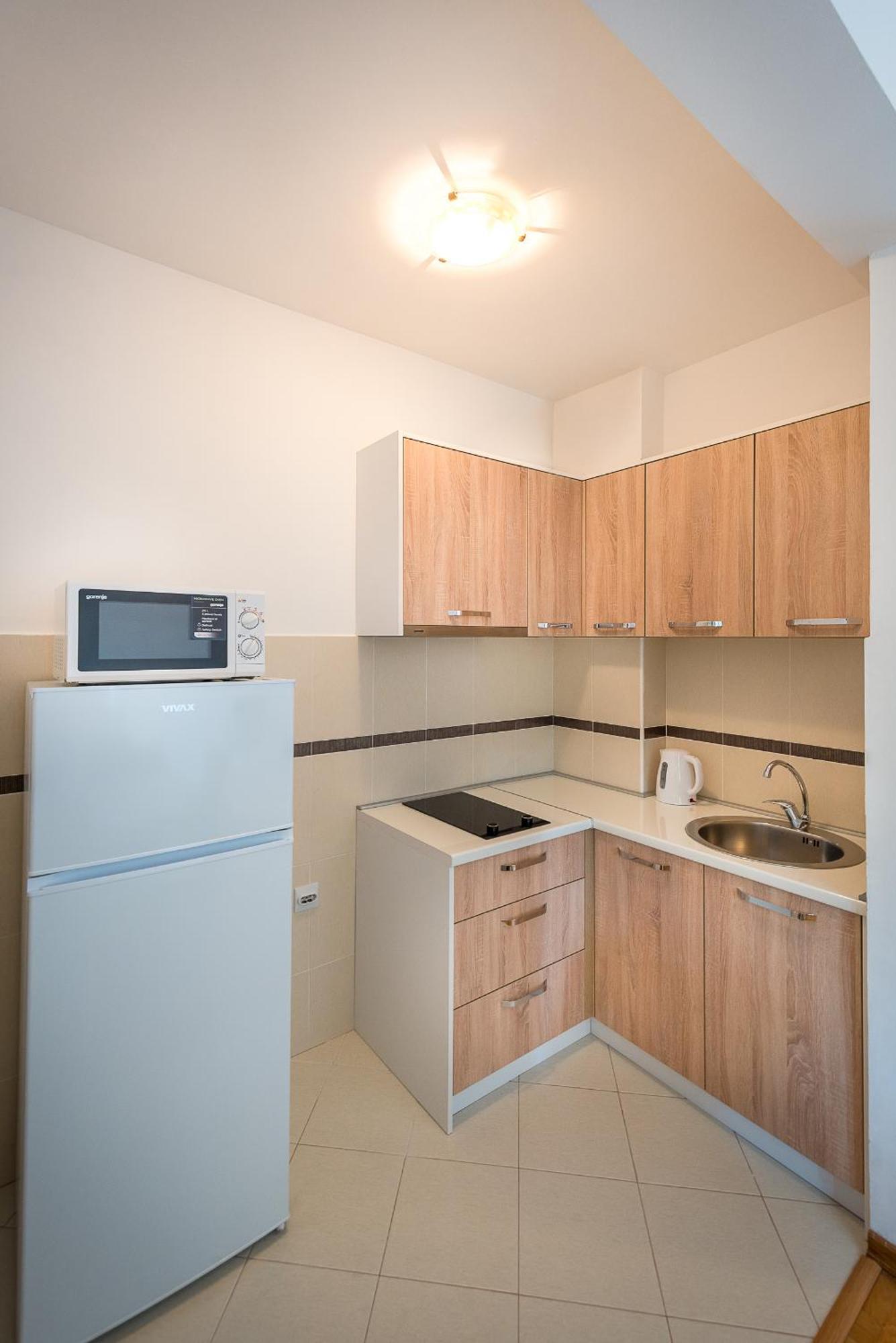 Apartments Montreal บุดวา ภายนอก รูปภาพ