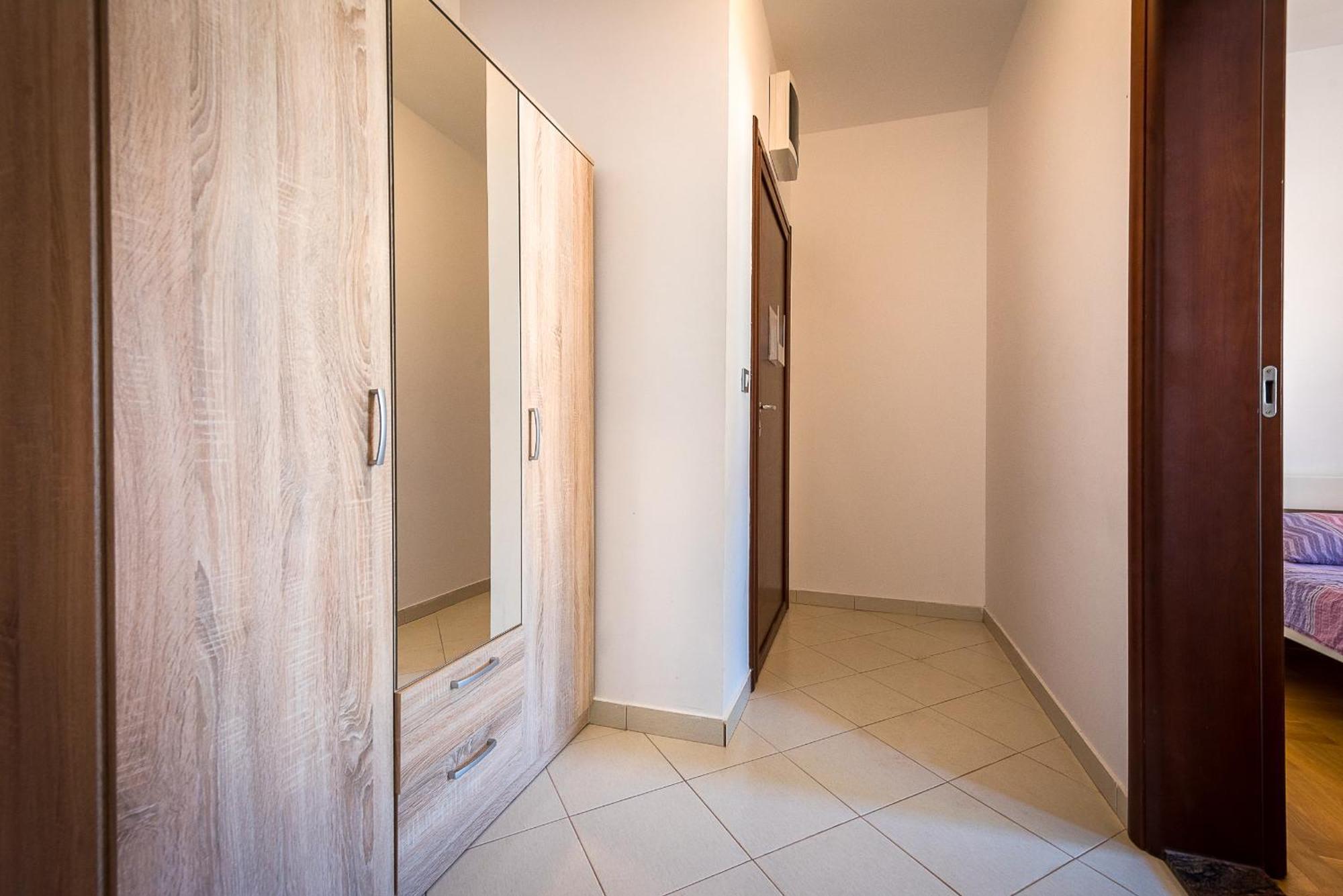 Apartments Montreal บุดวา ภายนอก รูปภาพ