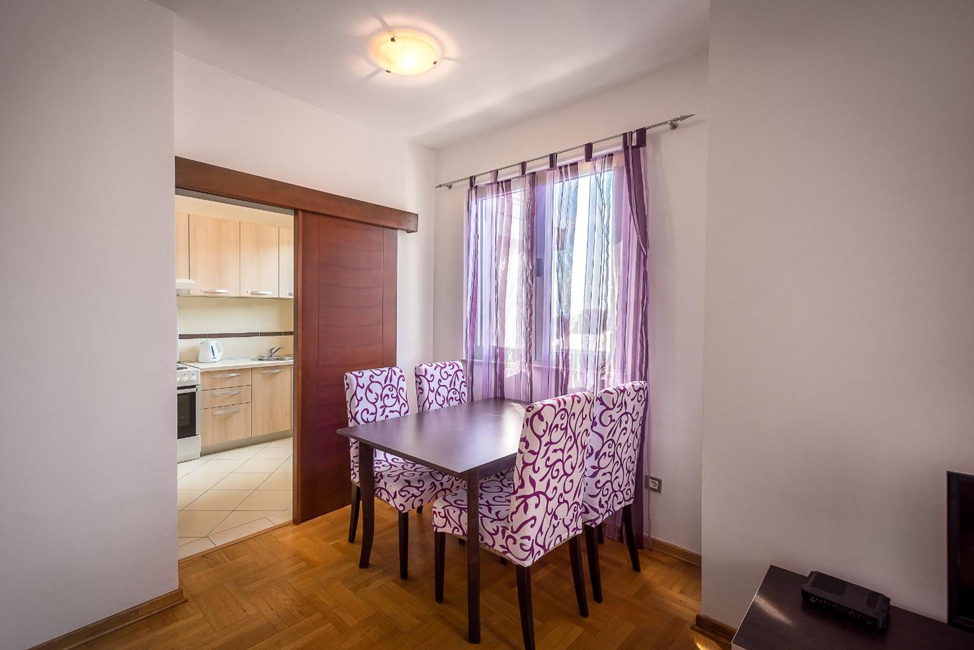 Apartments Montreal บุดวา ภายนอก รูปภาพ