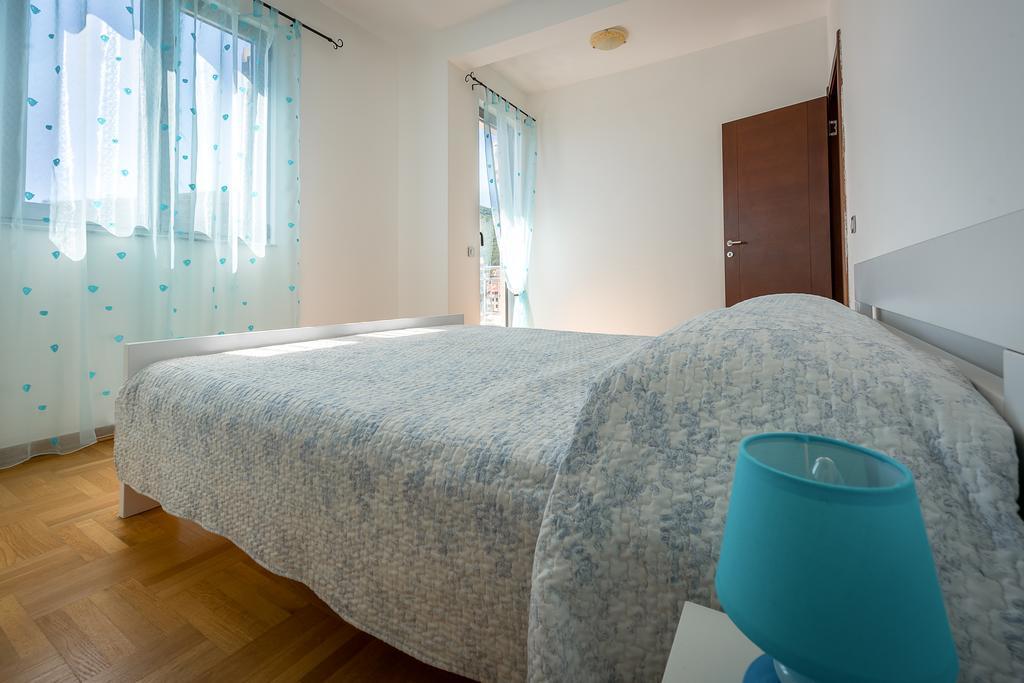Apartments Montreal บุดวา ภายนอก รูปภาพ