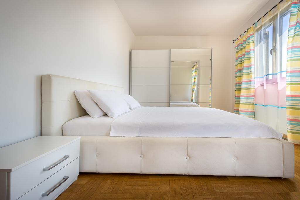 Apartments Montreal บุดวา ภายนอก รูปภาพ